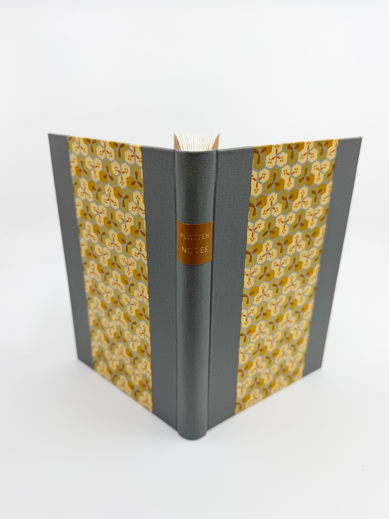 La reliure classique: le demi à bandes - session de 4 cours – Image 3